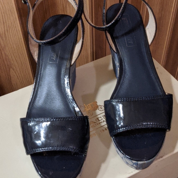 Coach Wedges - Picture 1 of 3